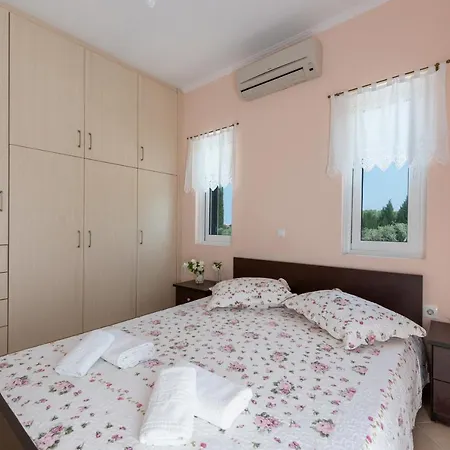 Elianna Lefkada * Tsoukaládhes